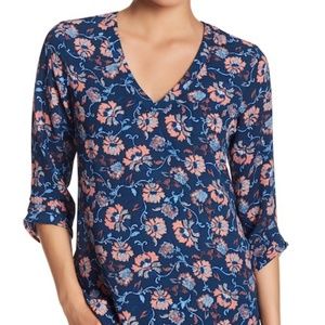 3/4 Sleeve Back Cutout Shirt